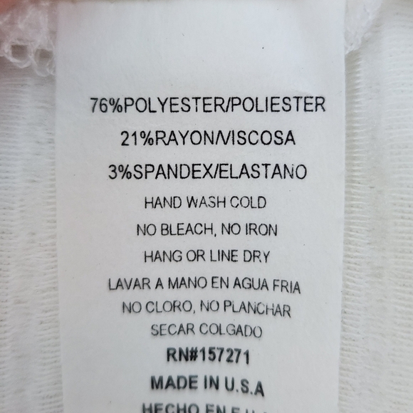 MIROH Textured Ribbed Crop Top. Size Large. New. - Picture 7 of 7